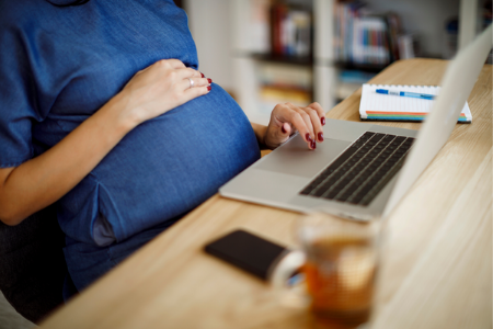 examples of pregnancy discrimination in the workplace